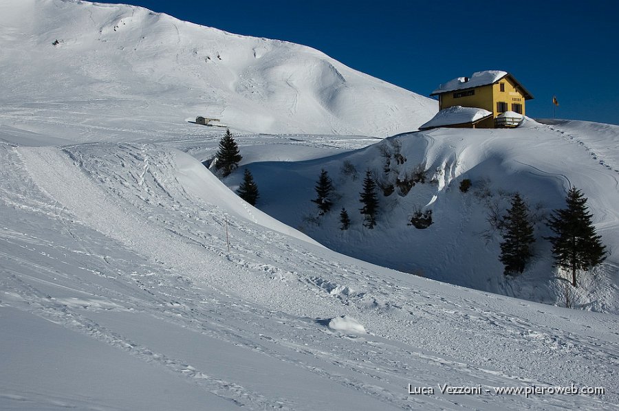 28-PISTA BATTUTA SOTTO L'EX RIFUGIO AURORA.jpg